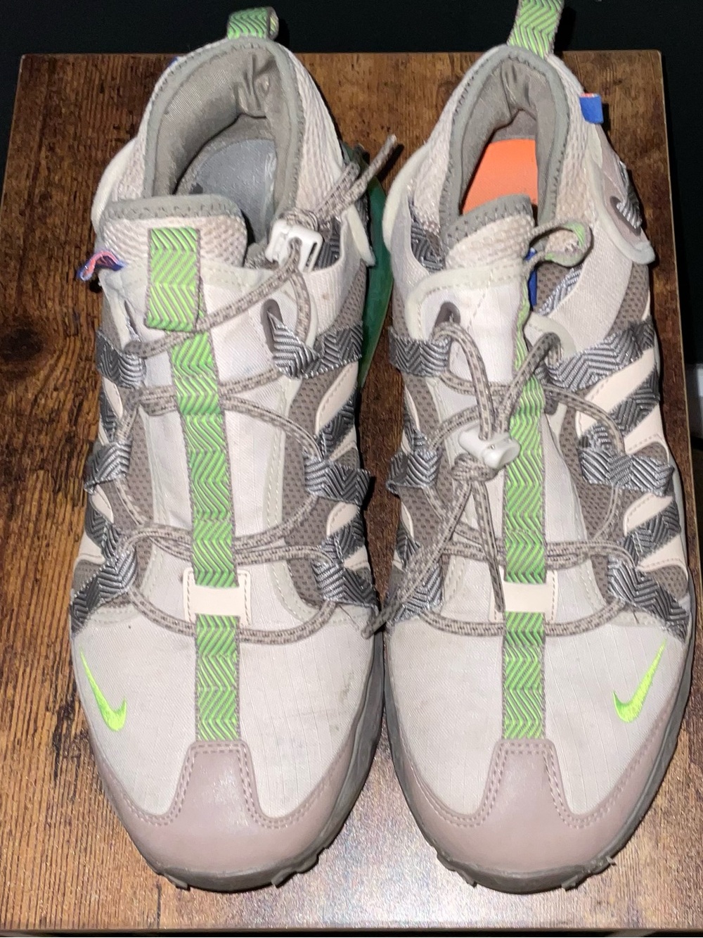 Nike Men’s Trail Sneakers in Light Gray with Lime Accents